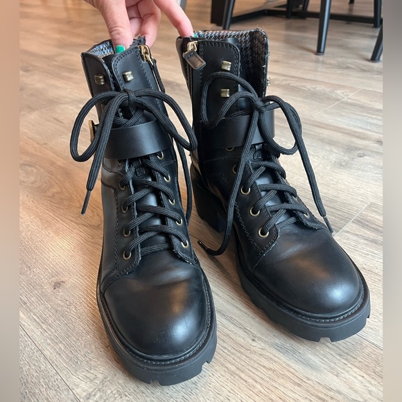 TOD’S Ankle Boots - Picture 3 of 15